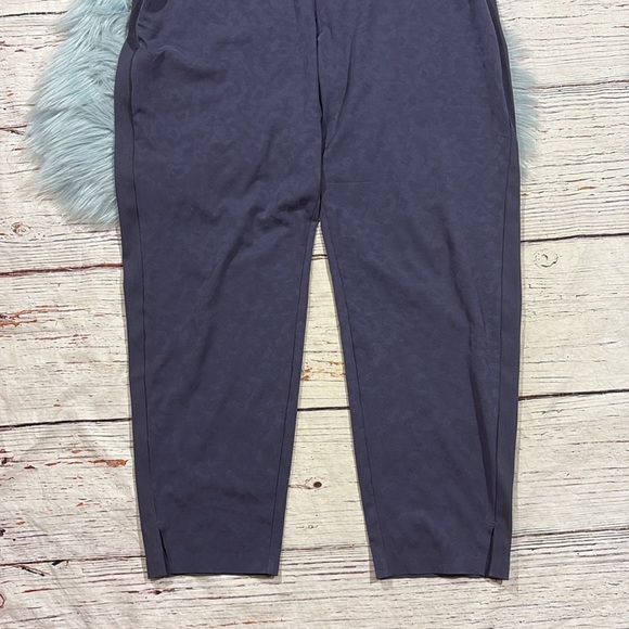 Athleta Brooklyn Textured Jumpsuit Blue Leopard Print One Piece - Picture 11 of 12